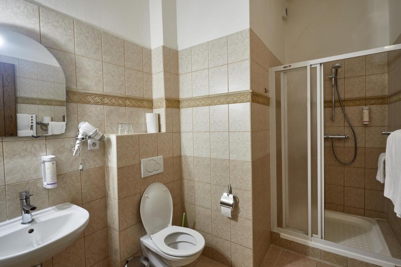 Vivaldi Apartments Mikulov Luaran gambar