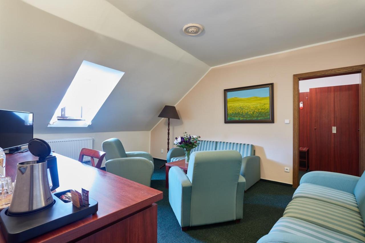 Vivaldi Apartments Mikulov Luaran gambar
